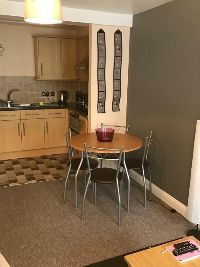 8 York Mews Apartment Shepton Mallet Bagian luar foto